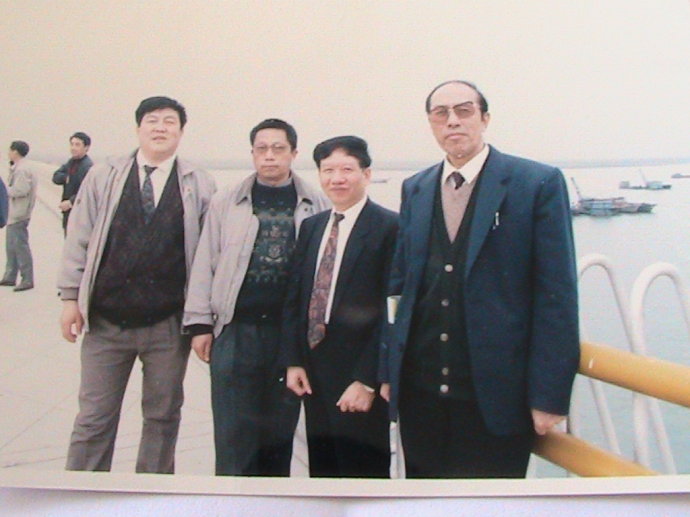 4b6435feh832a334ad2a1&690.jpg