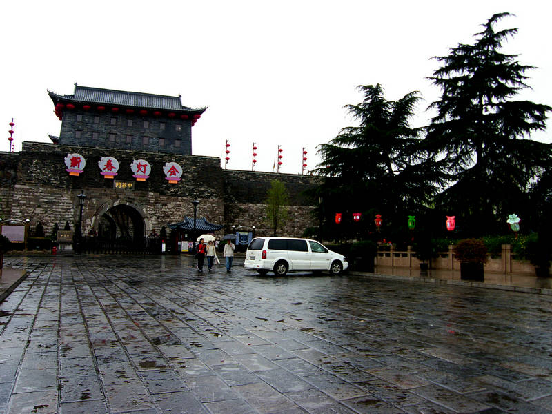 SH102712_1.JPG