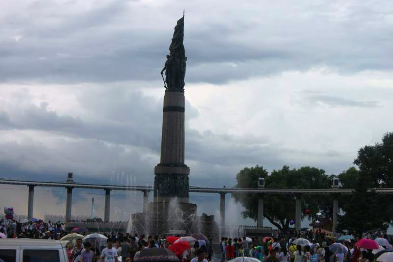 Ƭ 1195_.jpg