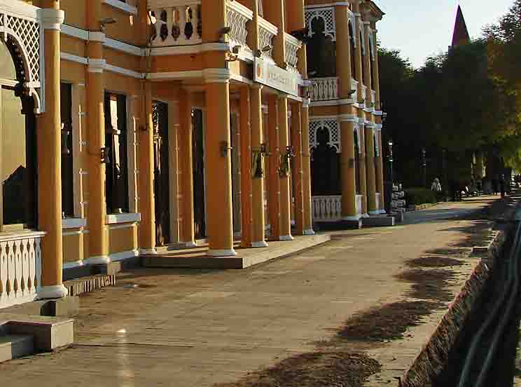 DSC08995-3.jpg