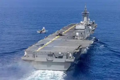Ӣ���������罻ý���Ϸ�����Ӣ��F-35Bս�����������ձ����Ӻء����ϵ���Ƭ ͼ��������1ccb.jpg